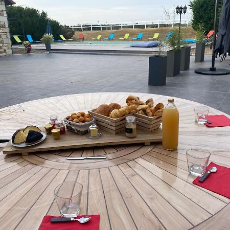 Kourline Villalunoterie Futuroscope Piscine Spa Oyre Buitenkant foto