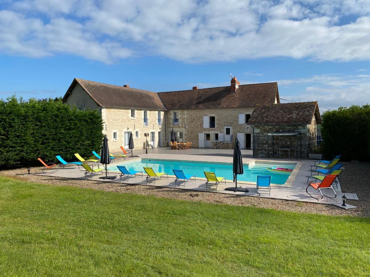 Kourline Villalunoterie Futuroscope Piscine Spa Oyre Buitenkant foto
